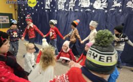 „Hu, hu, ha” – zimowe przedstawienie w Przedszkolu nr 3