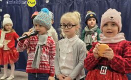 „Hu, hu, ha” – zimowe przedstawienie w Przedszkolu nr 3