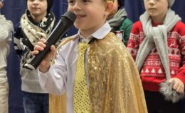 „Hu, hu, ha” – zimowe przedstawienie w Przedszkolu nr 3