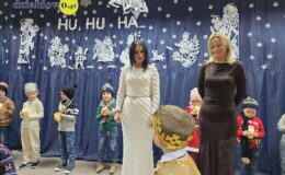 „Hu, hu, ha” – zimowe przedstawienie w Przedszkolu nr 3