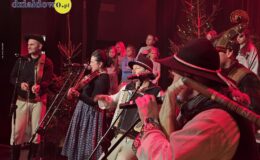 Kapela Malinorze, Św. Mikołaj i artyści ze Szkoły Muzyki i Tańca Art Music w świątecznej odsłonie