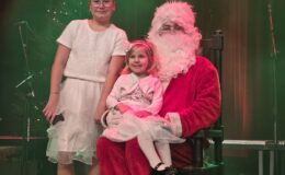 Kapela Malinorze, Św. Mikołaj i artyści ze Szkoły Muzyki i Tańca Art Music w świątecznej odsłonie