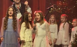 Kapela Malinorze, Św. Mikołaj i artyści ze Szkoły Muzyki i Tańca Art Music w świątecznej odsłonie