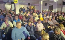 Kapela Malinorze, Św. Mikołaj i artyści ze Szkoły Muzyki i Tańca Art Music w świątecznej odsłonie