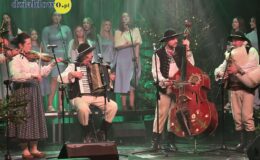 Kapela Malinorze, Św. Mikołaj i artyści ze Szkoły Muzyki i Tańca Art Music w świątecznej odsłonie