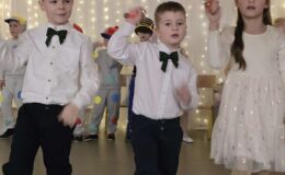 Przedświąteczna magia w Przedszkolu nr 4 w Działdowie! „Dziadek do orzechów”