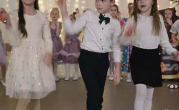 Przedświąteczna magia w Przedszkolu nr 4 w Działdowie! „Dziadek do orzechów”