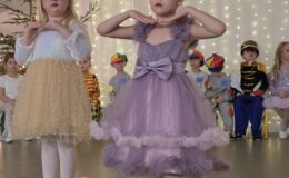 Przedświąteczna magia w Przedszkolu nr 4 w Działdowie! „Dziadek do orzechów”