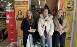 2 tony żywności zebrali wolontariusze Caritas