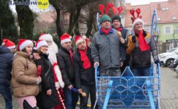 „Sztafeta z Mikołajem” rozświetliła ulice Działdowa