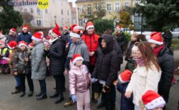 „Sztafeta z Mikołajem” rozświetliła ulice Działdowa