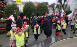 „Sztafeta z Mikołajem” rozświetliła ulice Działdowa