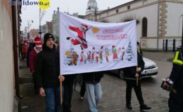 „Sztafeta z Mikołajem” rozświetliła ulice Działdowa