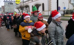 „Sztafeta z Mikołajem” rozświetliła ulice Działdowa