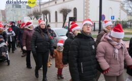 „Sztafeta z Mikołajem” rozświetliła ulice Działdowa