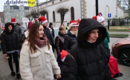 „Sztafeta z Mikołajem” rozświetliła ulice Działdowa