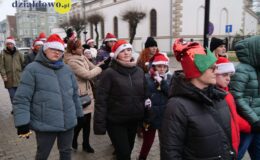 „Sztafeta z Mikołajem” rozświetliła ulice Działdowa