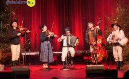Kapela Malinorze, Św. Mikołaj i artyści ze Szkoły Muzyki i Tańca Art Music w świątecznej odsłonie