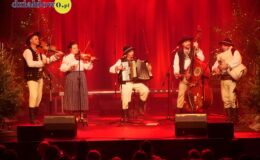 Kapela Malinorze, Św. Mikołaj i artyści ze Szkoły Muzyki i Tańca Art Music w świątecznej odsłonie