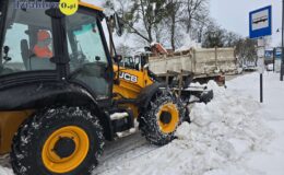 Akcja wywożenia śniegu z miasta 