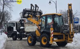 Akcja wywożenia śniegu z miasta 