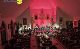 Chór „Our Voice” i „Chamber Orchestra” śpiewająco powitali Nowy Rok