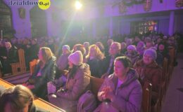 Chór „Our Voice” i „Chamber Orchestra” śpiewająco powitali Nowy Rok