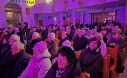 Chór „Our Voice” i „Chamber Orchestra” śpiewająco powitali Nowy Rok