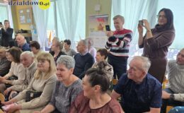 „Pszczółki” złożyły życzenia swoim babciom i dziadkom