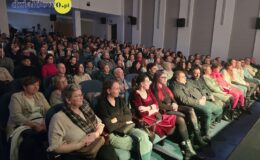 „Tajemniczy ogród”. Widowisko w wykonaniu grup artystycznych MDK (zdjęcia z przedstawienia i próby)