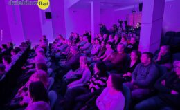 „Tajemniczy ogród”. Widowisko w wykonaniu grup artystycznych MDK (zdjęcia z przedstawienia i próby)
