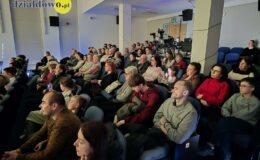 „Tajemniczy ogród”. Widowisko w wykonaniu grup artystycznych MDK (zdjęcia z przedstawienia i próby)