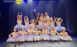 „Tajemniczy ogród”. Widowisko w wykonaniu grup artystycznych MDK (zdjęcia z przedstawienia i próby)