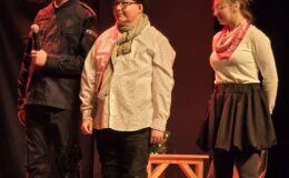 „Maleńka miłość” – przedstawienie w wykonaniu Zespołu teatralno-muzyczny Warsztatów Terapii Zajęciowej 