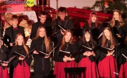 Chór „Our Voice” i „Chamber Orchestra” śpiewająco powitali Nowy Rok