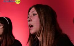 Chór „Our Voice” i „Chamber Orchestra” śpiewająco powitali Nowy Rok