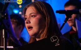 Chór „Our Voice” i „Chamber Orchestra” śpiewająco powitali Nowy Rok