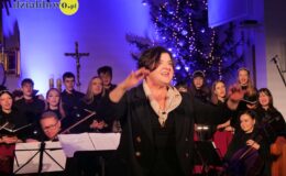 Chór „Our Voice” i „Chamber Orchestra” śpiewająco powitali Nowy Rok