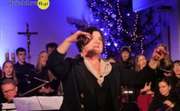 Chór „Our Voice” i „Chamber Orchestra” śpiewająco powitali Nowy Rok