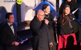 Chór „Our Voice” i „Chamber Orchestra” śpiewająco powitali Nowy Rok