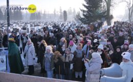 Orszak Trzech Króli przeszedł ulicami Działdowa. „Nadzieją się cieszą”