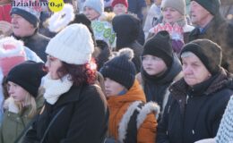 Orszak Trzech Króli przeszedł ulicami Działdowa. „Nadzieją się cieszą”