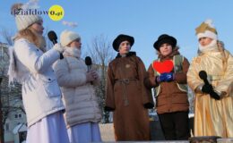 Orszak Trzech Króli przeszedł ulicami Działdowa. „Nadzieją się cieszą”