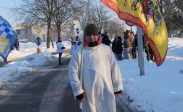 Orszak Trzech Króli przeszedł ulicami Działdowa. „Nadzieją się cieszą”