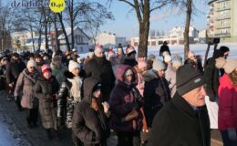 Orszak Trzech Króli przeszedł ulicami Działdowa. „Nadzieją się cieszą”