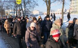 Orszak Trzech Króli przeszedł ulicami Działdowa. „Nadzieją się cieszą”