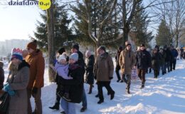 Orszak Trzech Króli przeszedł ulicami Działdowa. „Nadzieją się cieszą”
