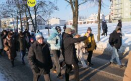 Orszak Trzech Króli przeszedł ulicami Działdowa. „Nadzieją się cieszą”