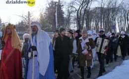 Orszak Trzech Króli przeszedł ulicami Działdowa. „Nadzieją się cieszą”