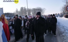 Orszak Trzech Króli przeszedł ulicami Działdowa. „Nadzieją się cieszą”